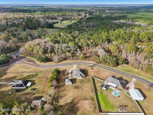 53072 CLEAR LAKE Drive, Callahan, FL 32011