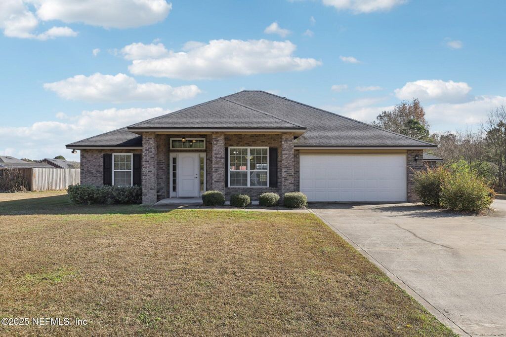 53072 CLEAR LAKE Drive, Callahan, FL 32011