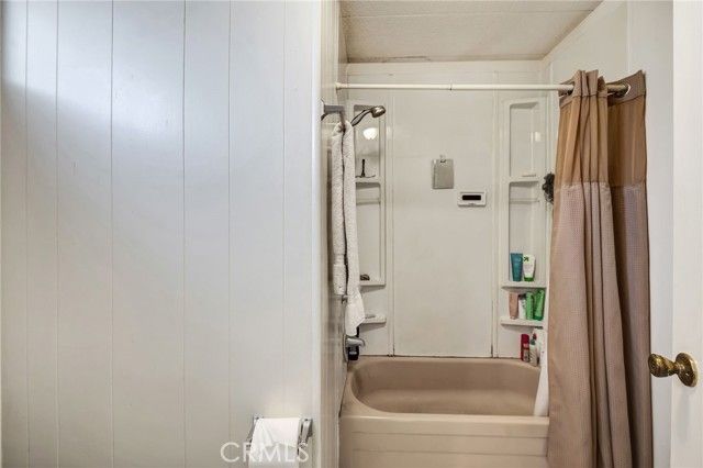 2755 Arrow Highway 142, La Verne, CA 91750