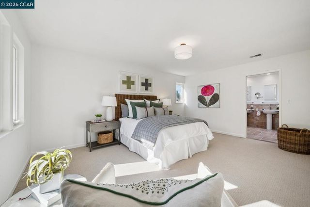 342 342 Constance Pl, Moraga, CA 94556