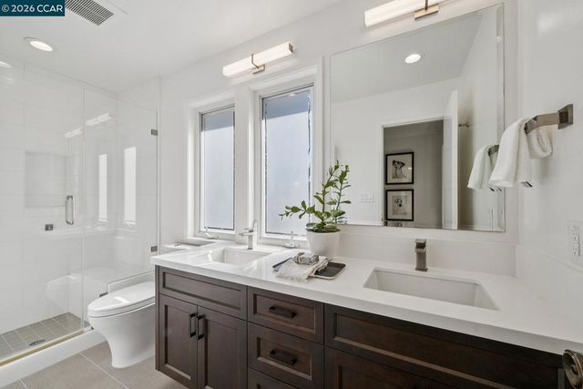 342 342 Constance Pl, Moraga, CA 94556