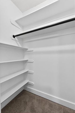 816 S Lake Drive, Independence, MO 64063