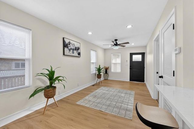 816 S Lake Drive, Independence, MO 64063