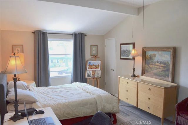 13827 Calvert Street, Valley Glen, CA 91401