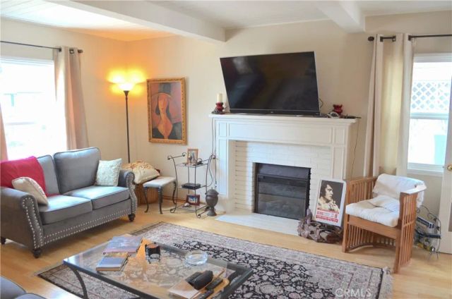 13827 Calvert Street, Valley Glen, CA 91401