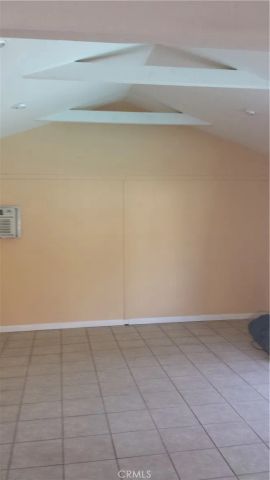 13827 Calvert Street, Valley Glen, CA 91401