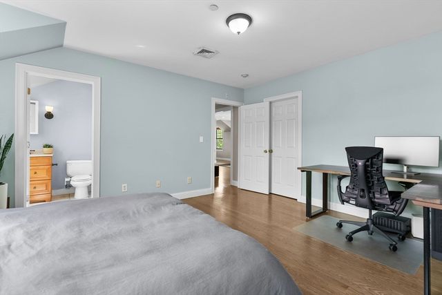 1 Sylvia St 3, Boston, MA 02130
