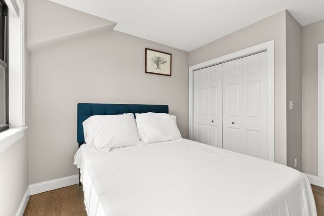 1 Sylvia St 3, Boston, MA 02130