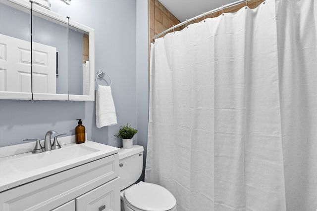 1 Sylvia St 3, Boston, MA 02130