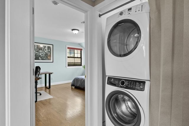 1 Sylvia St 3, Boston, MA 02130
