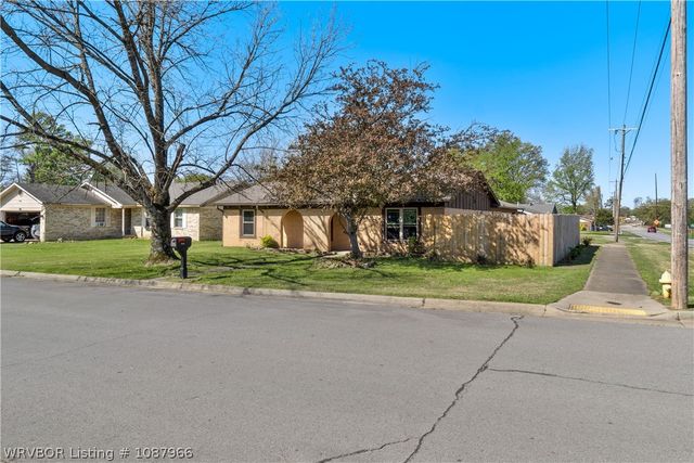 3200 S 94 Circle, Fort Smith, AR 72903