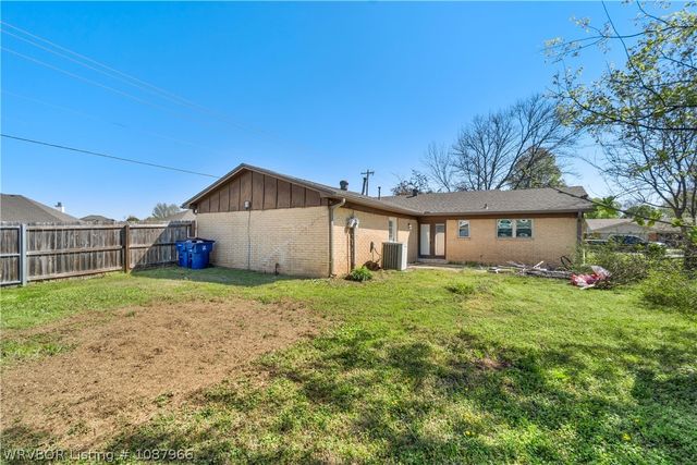 3200 S 94 Circle, Fort Smith, AR 72903