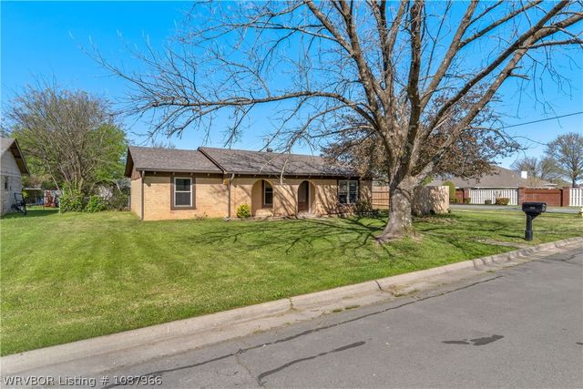 3200 S 94 Circle, Fort Smith, AR 72903