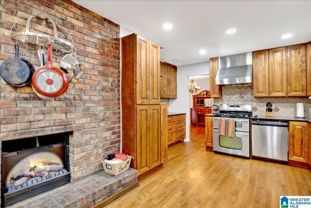 3601 CRESTSIDE ROAD, Mountain Brook, AL 35223