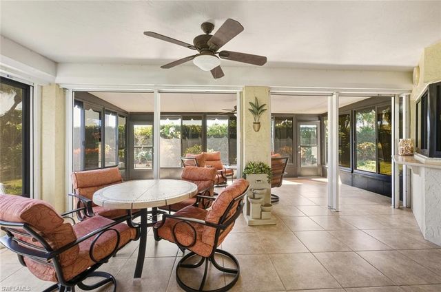 738 Reef Point CIR, Naples, FL 34108