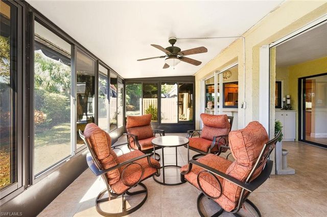 738 Reef Point CIR, Naples, FL 34108