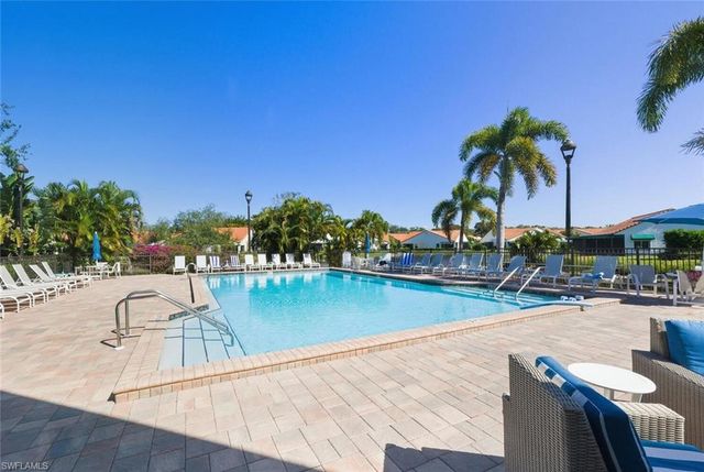 738 Reef Point CIR, Naples, FL 34108