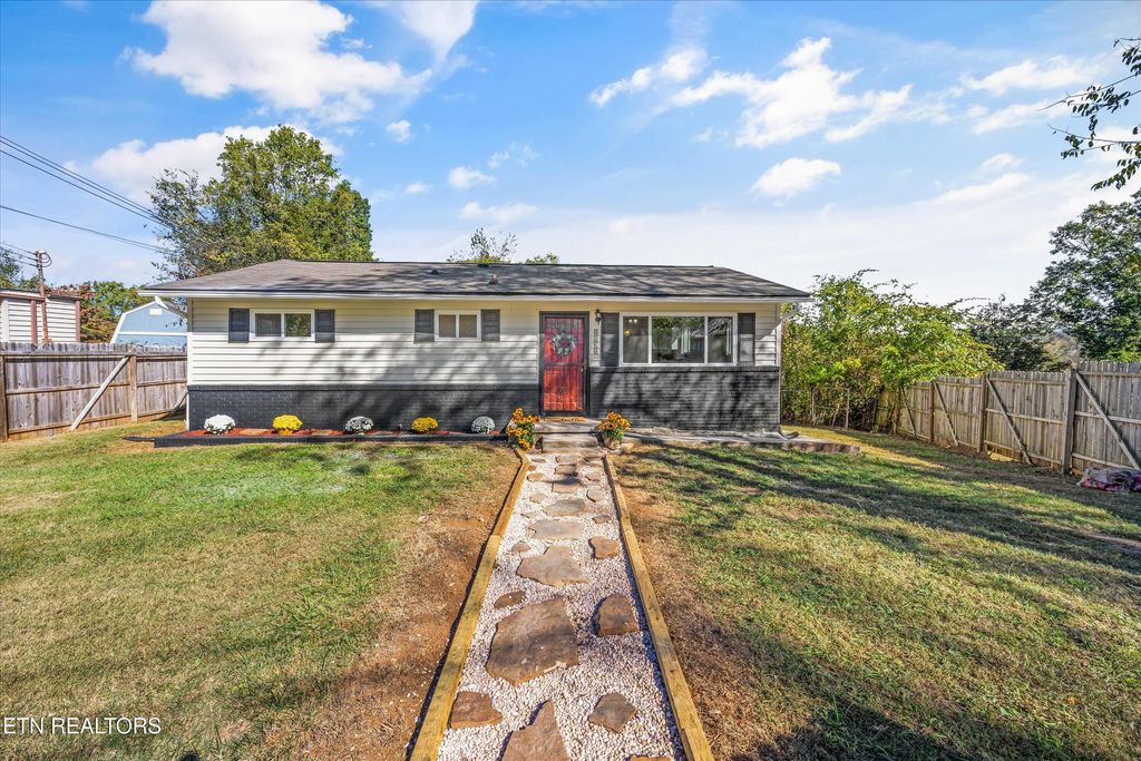 2632 Dexter Lane, Knoxville, TN 37920