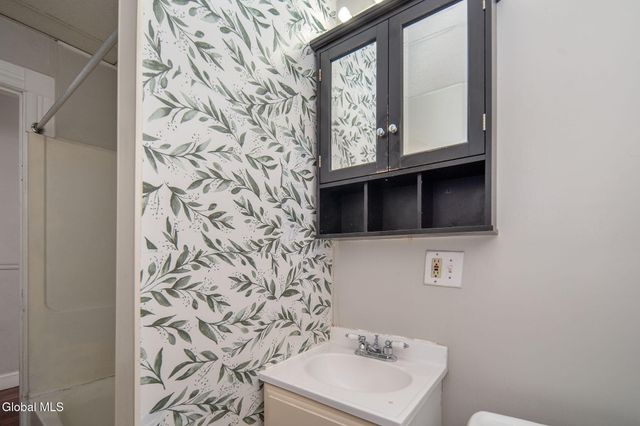 1182-1184 Glenwood Boulevard, Schenectady, NY 12308