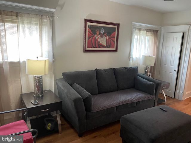 5604 N 7TH ST, Philadelphia, PA 19120