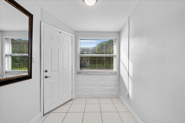 205 Palm Street, Lantana, FL 33462