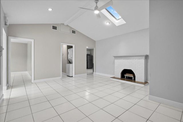 205 Palm Street, Lantana, FL 33462