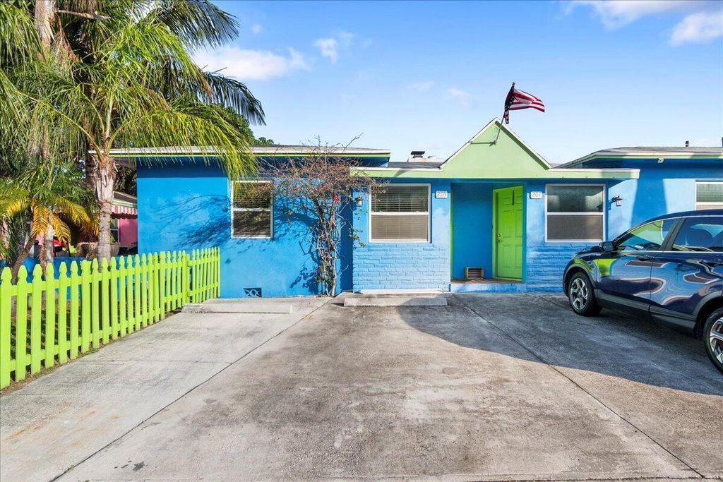205 Palm Street, Lantana, FL 33462