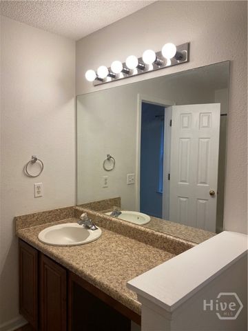 14 Marsh Hen Court, Savannah, GA 31419