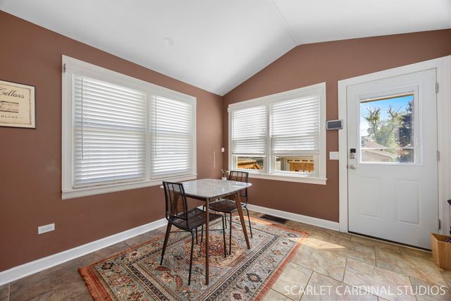 127 W Madison Street, Villa Park, IL 60181