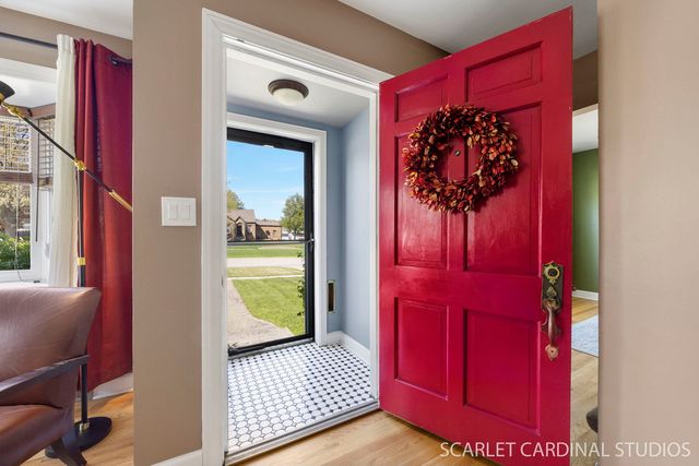 127 W Madison Street, Villa Park, IL 60181
