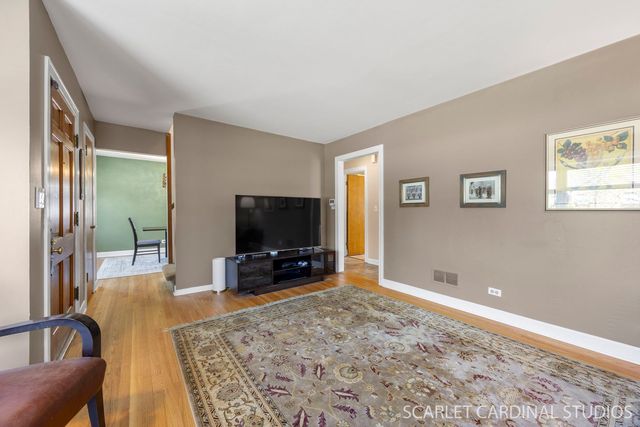 127 W Madison Street, Villa Park, IL 60181