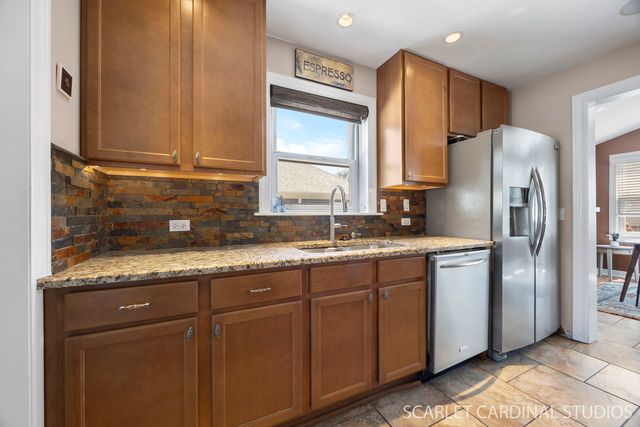 127 W Madison Street, Villa Park, IL 60181