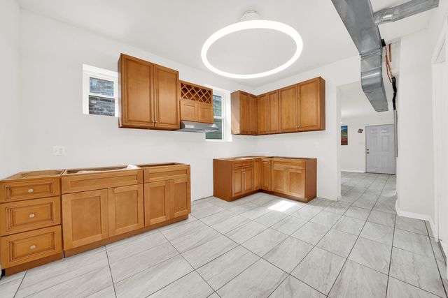 2518 S Claremont Avenue, Chicago, IL 60608