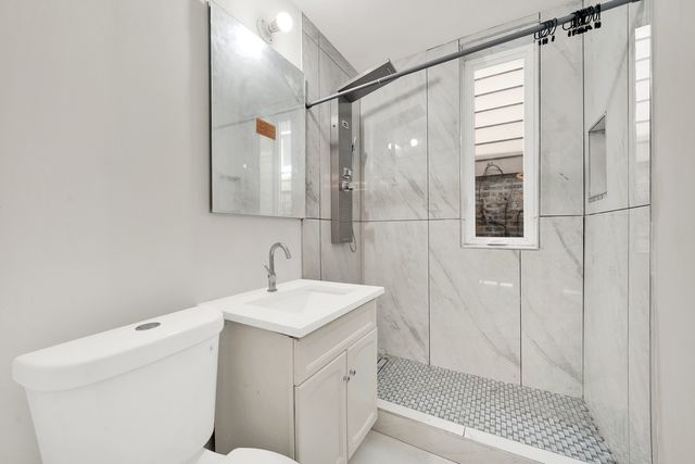 2518 S Claremont Avenue, Chicago, IL 60608