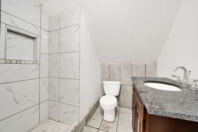 2518 S Claremont Avenue, Chicago, IL 60608