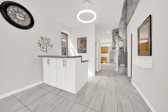 2518 S Claremont Avenue, Chicago, IL 60608