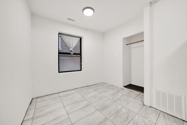 2518 S Claremont Avenue, Chicago, IL 60608