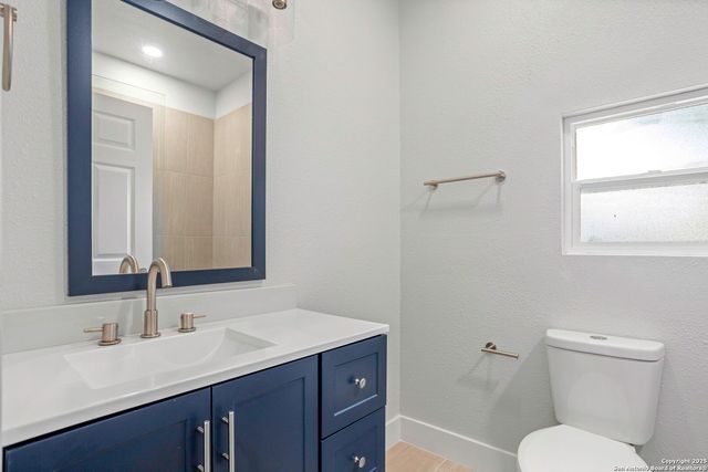 206 E Lambert, San Antonio, TX 78204