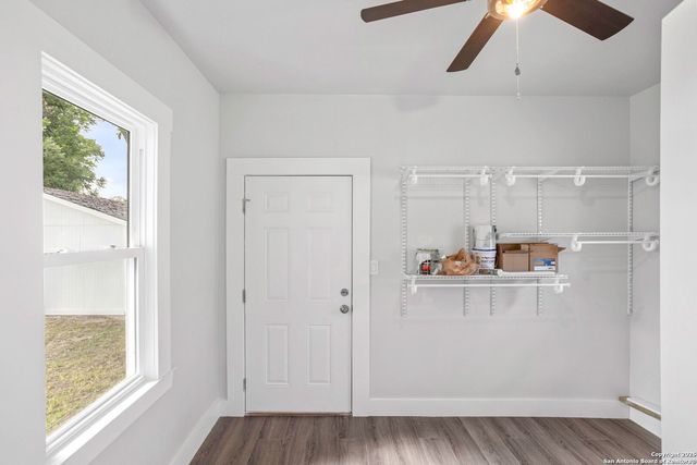 206 E Lambert, San Antonio, TX 78204