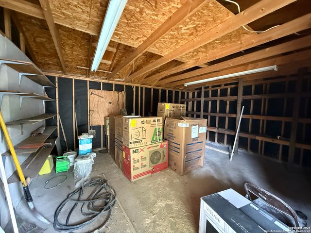 206 E Lambert, San Antonio, TX 78204