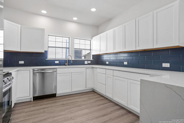 206 E Lambert, San Antonio, TX 78204