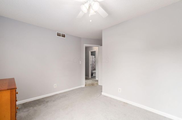 5912 Starcrest Drive, Galloway, OH 43119