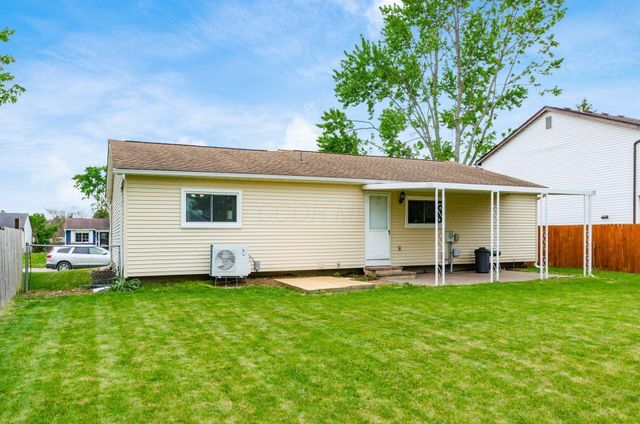 5912 Starcrest Drive, Galloway, OH 43119