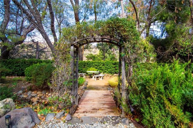 31350 Lobo Canyon Road, Agoura Hills, CA 91301