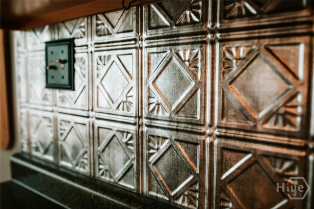 221 Creekside Drive, Arnoldsville, GA 30619