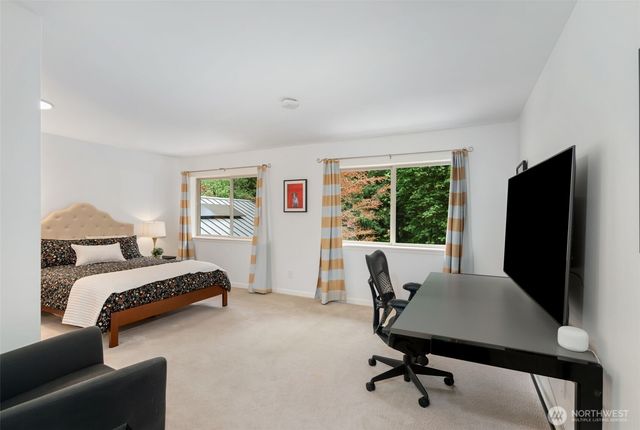 25119 NE 18th Street, Sammamish, WA 98074