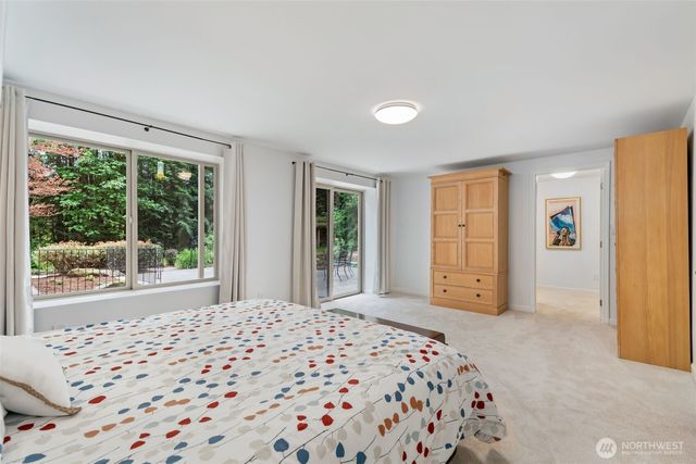 25119 NE 18th Street, Sammamish, WA 98074