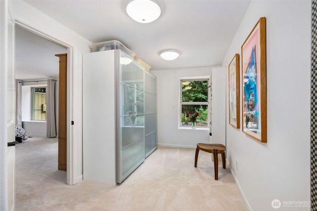 25119 NE 18th Street, Sammamish, WA 98074