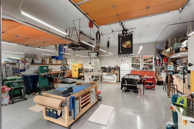 25119 NE 18th Street, Sammamish, WA 98074