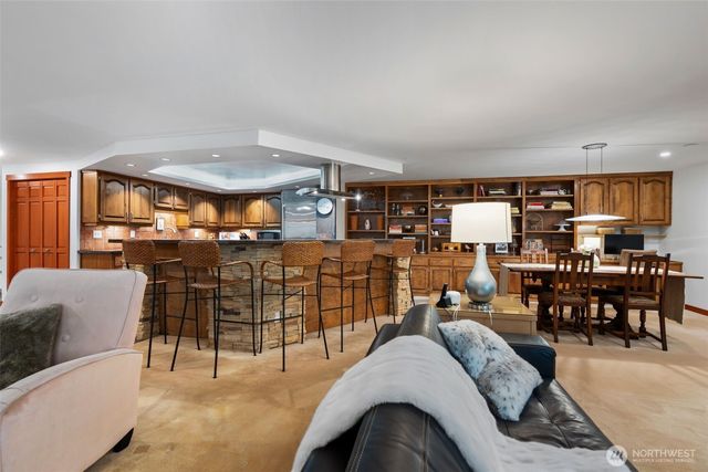 25119 NE 18th Street, Sammamish, WA 98074